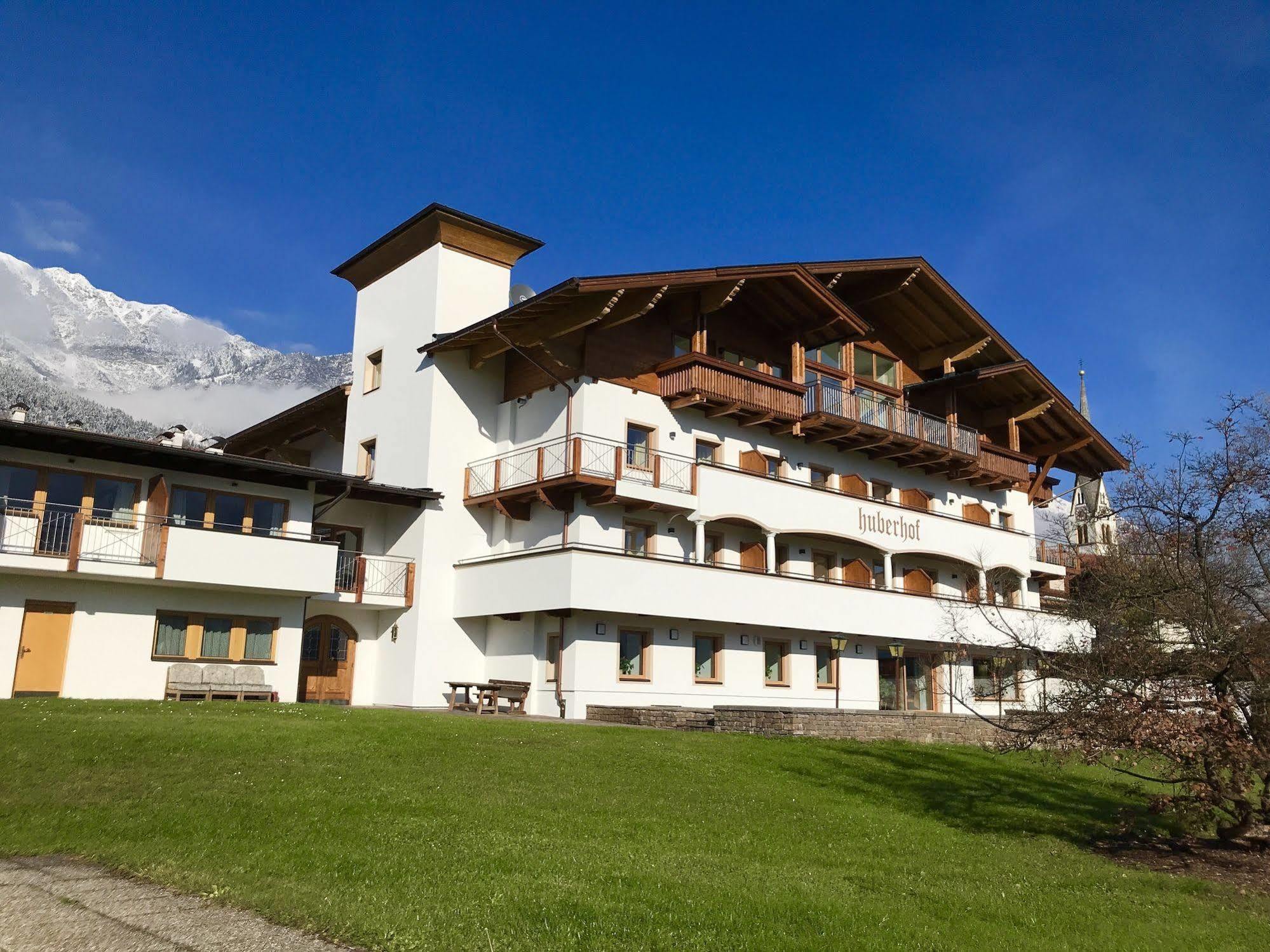 Hotel Huberhof Innsbruck Exterior photo